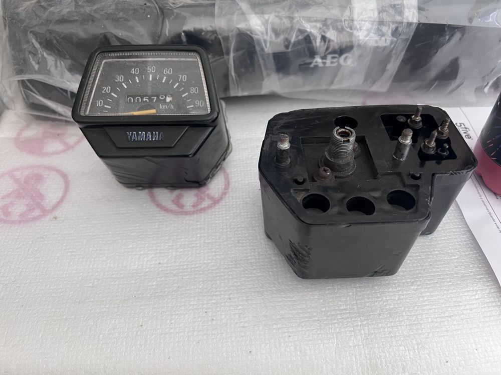 Conta km e Conta rotações Yamaha DT50 LC usados (conjunto)