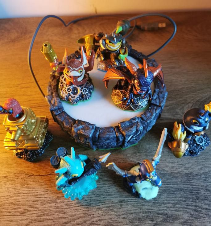 Skylanders do Xbox 360 platforma 7 figurek