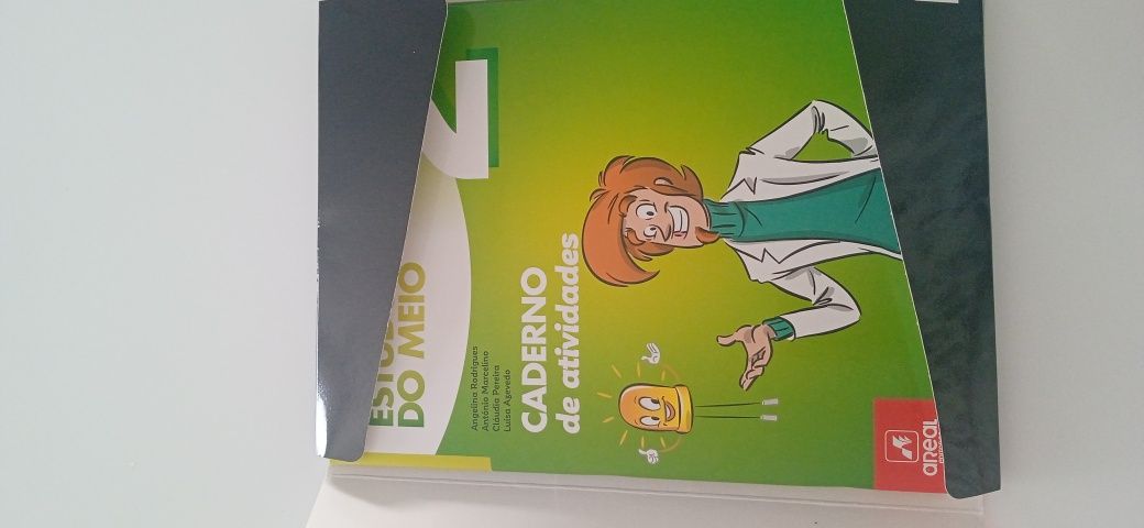 Livro de atividades Estudo do Meio