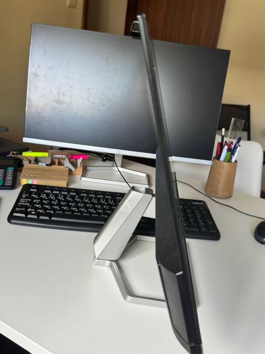 2 Monitores HP M24f – 24’’ Full HD IPS (como novos)