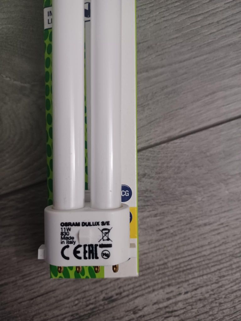 Świetlówki długie  firmy Osram nowe 11W klasa A