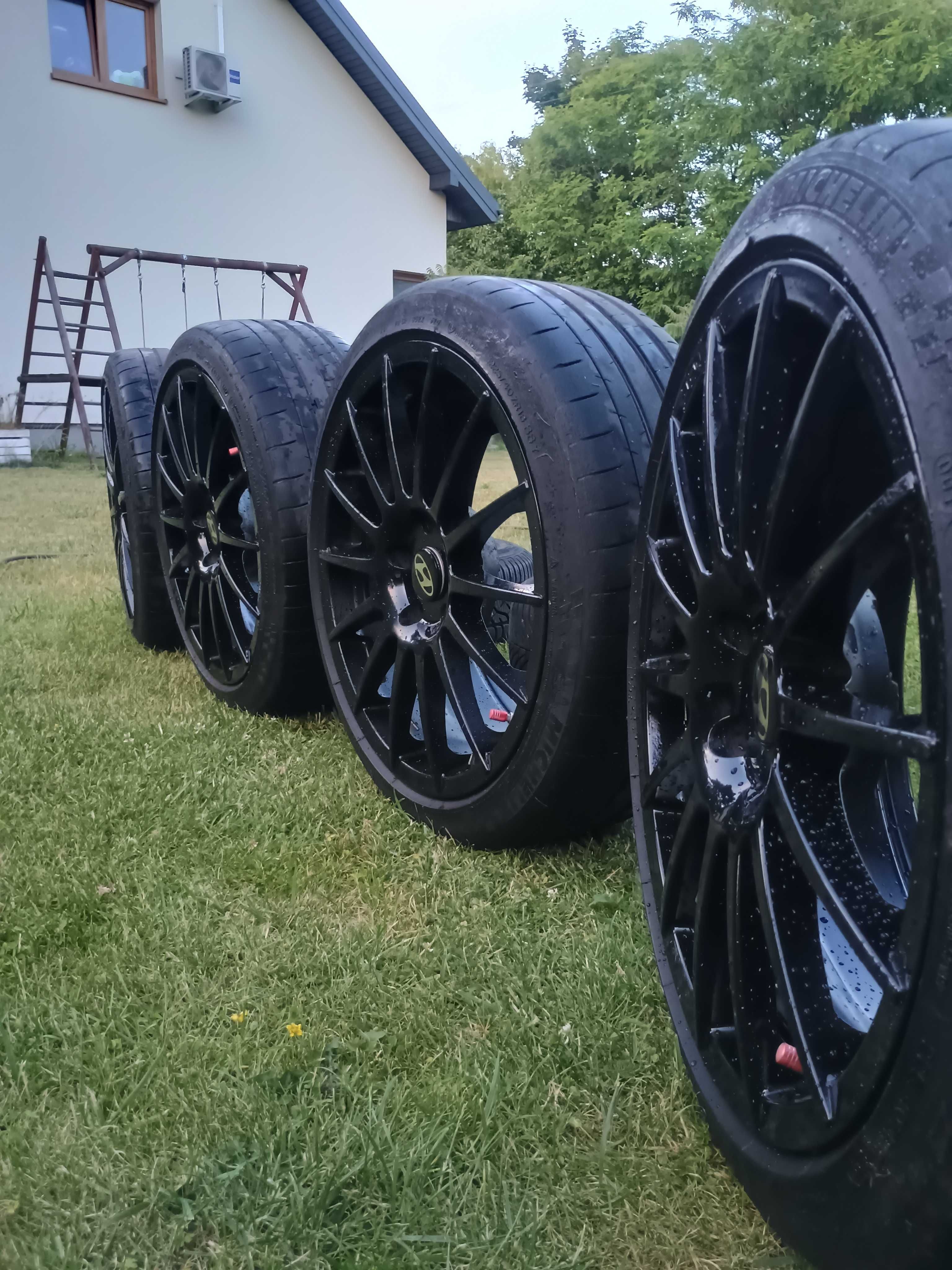koła felgi z oponami hyundai 5x114.3 18 cali