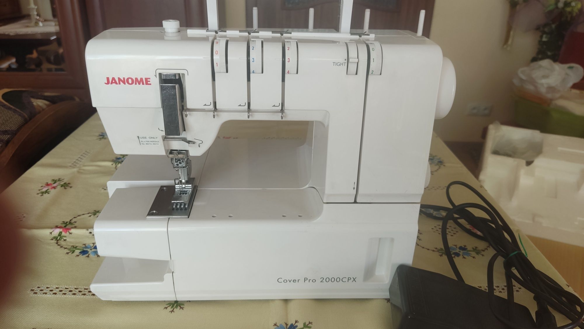 Renderka Janome cover pro 2000cpx