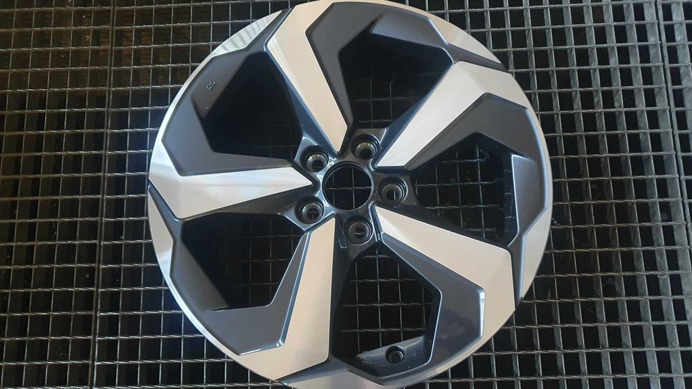 ALU  FELGA  NISSAN  DICASTAL 18x7,5  ET-45   5x114,3