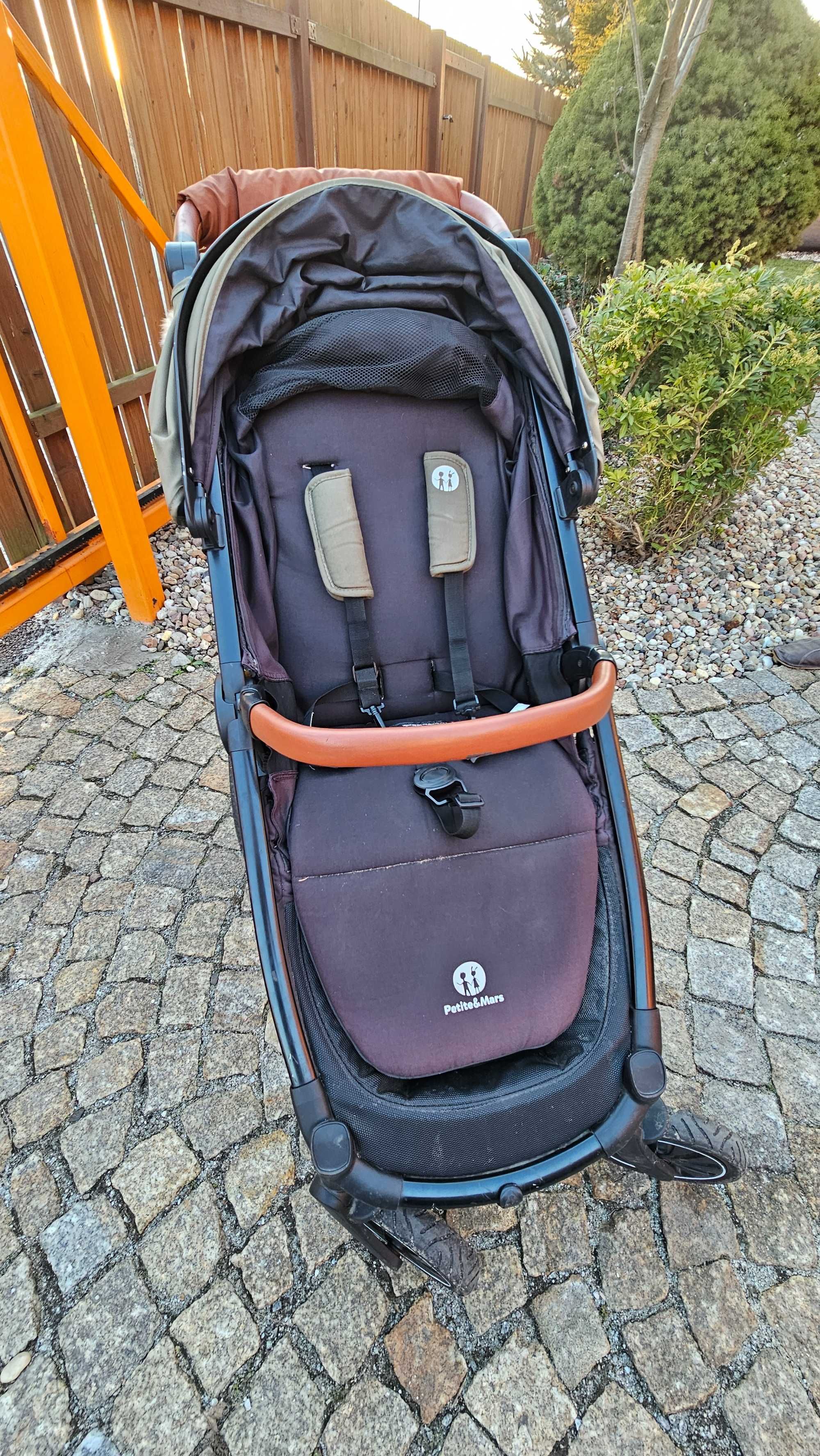 Wózek spacerowy spacerówka Petite&Mars Street+ Air olive khaki