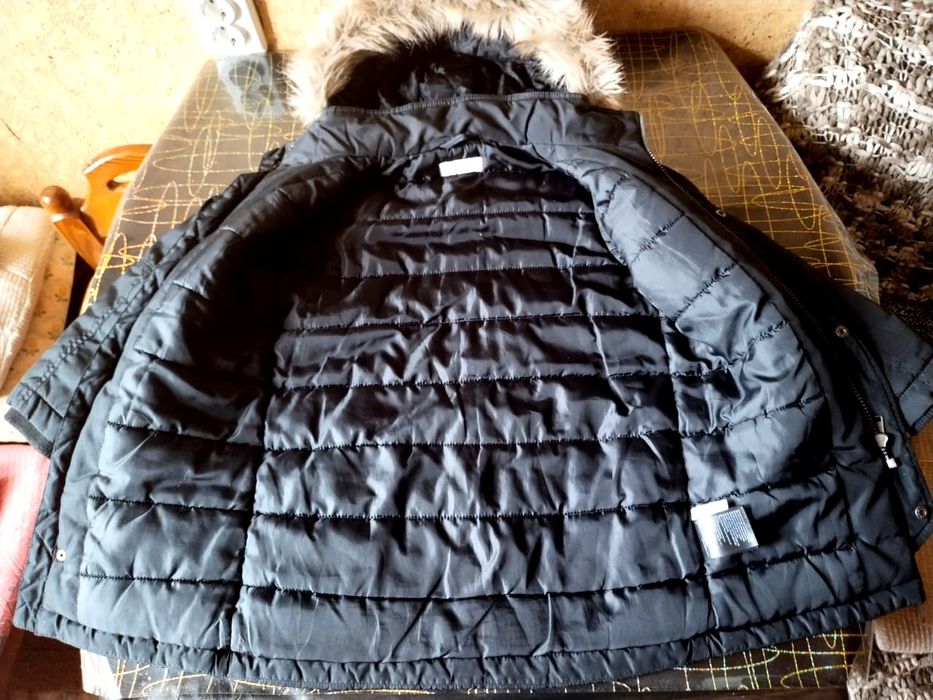 Парка-куртка фирменная  H&M для мальчика 122+6см