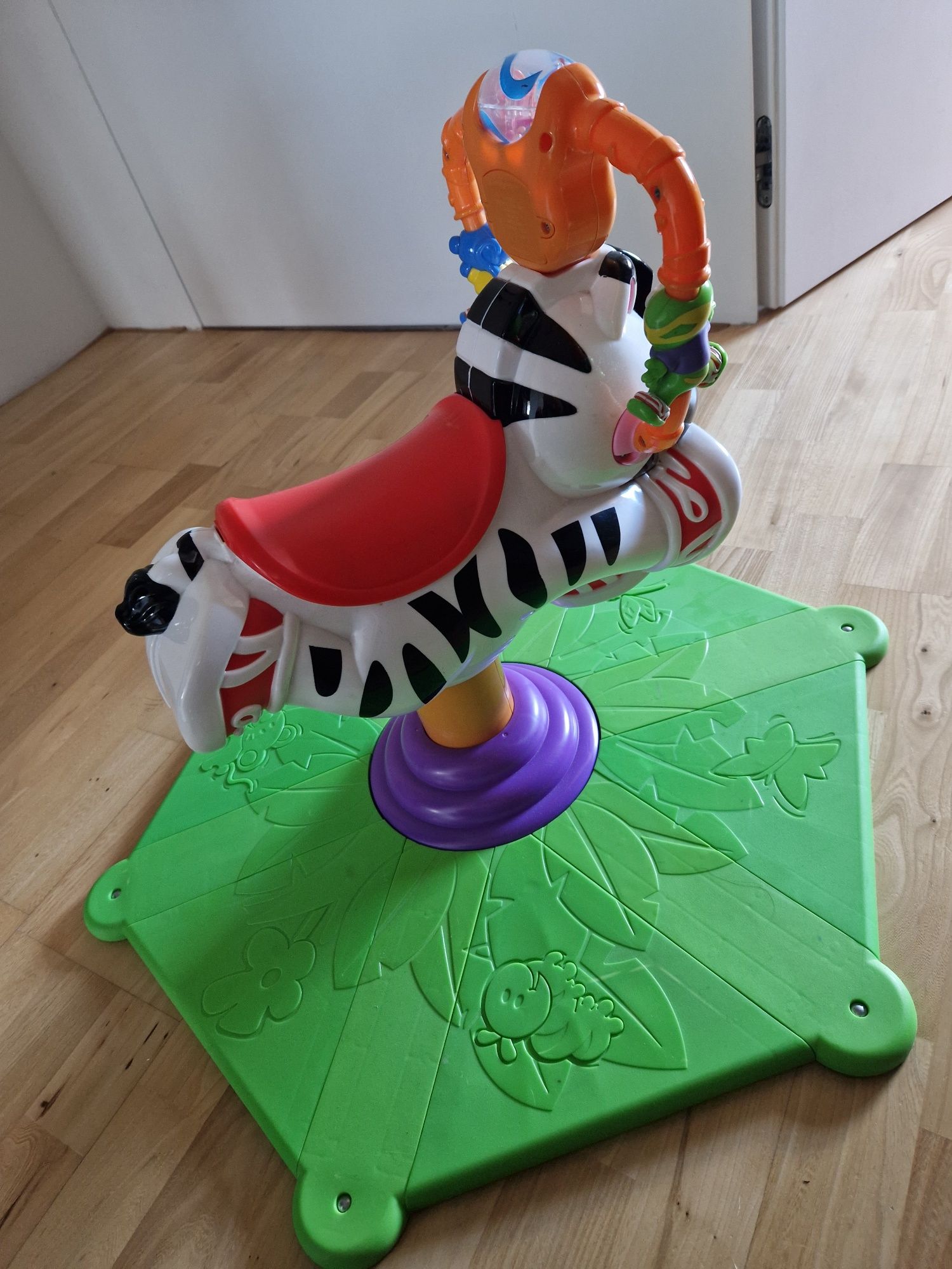 Skoczek zebra Fisher Price