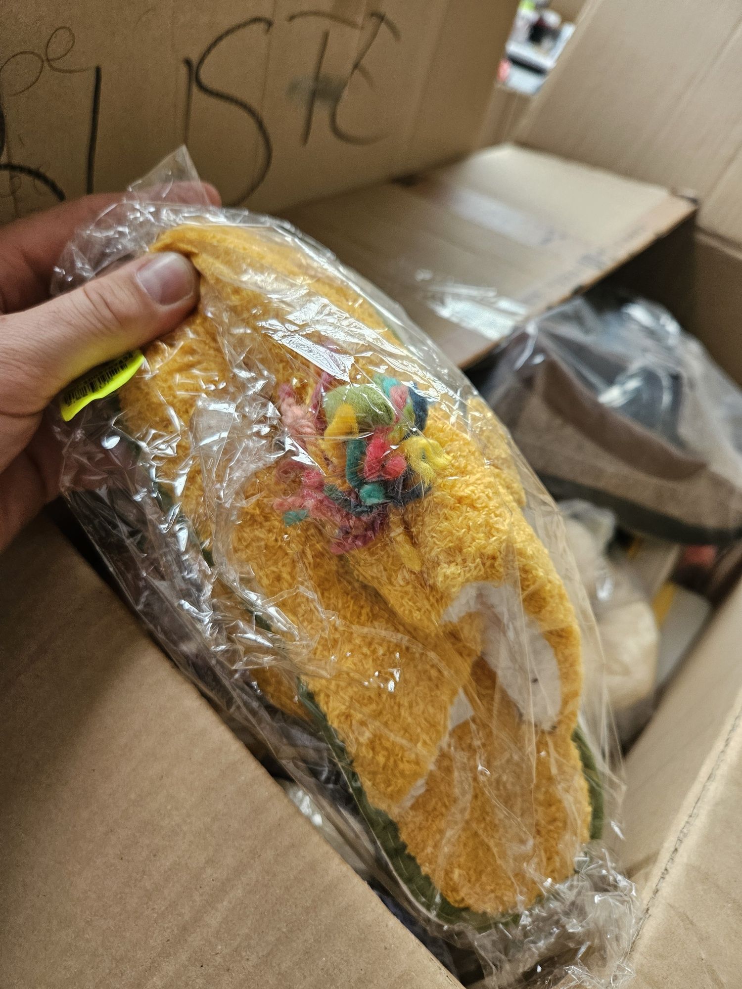 Kapcie Paleta Nowe