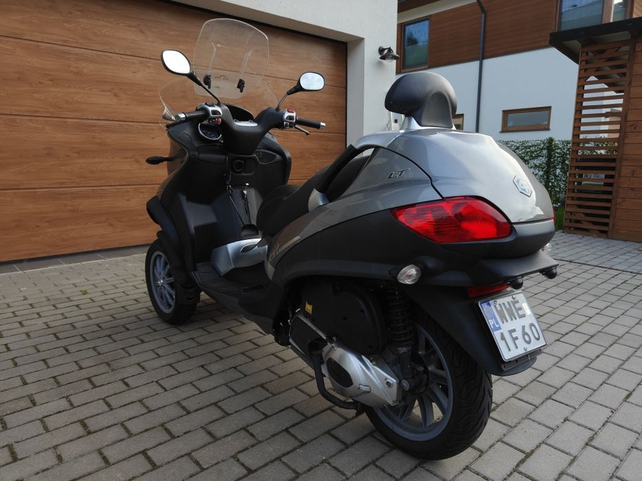 Aprilia Piaggio MP3 300 r. 2011 na kat B L5E