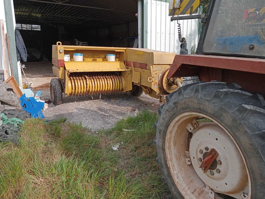 Enfardadeira em otimo estado de funcionamento