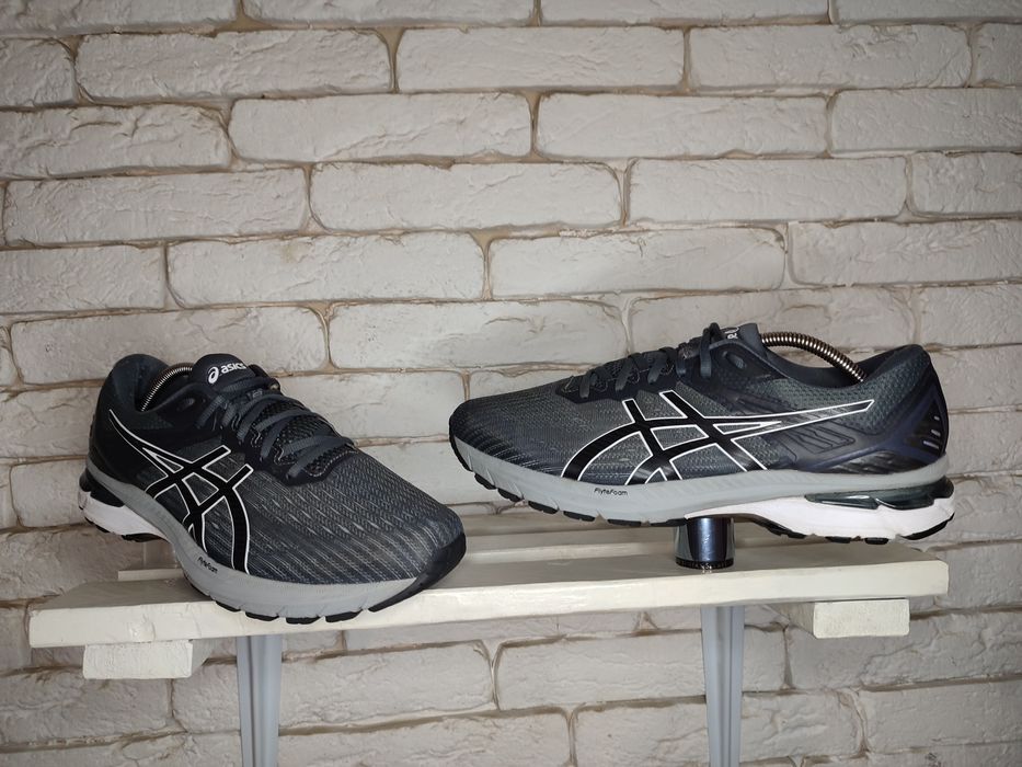 Asics flyte foam кросівки чоловічі оригінальні Англія 28.5см