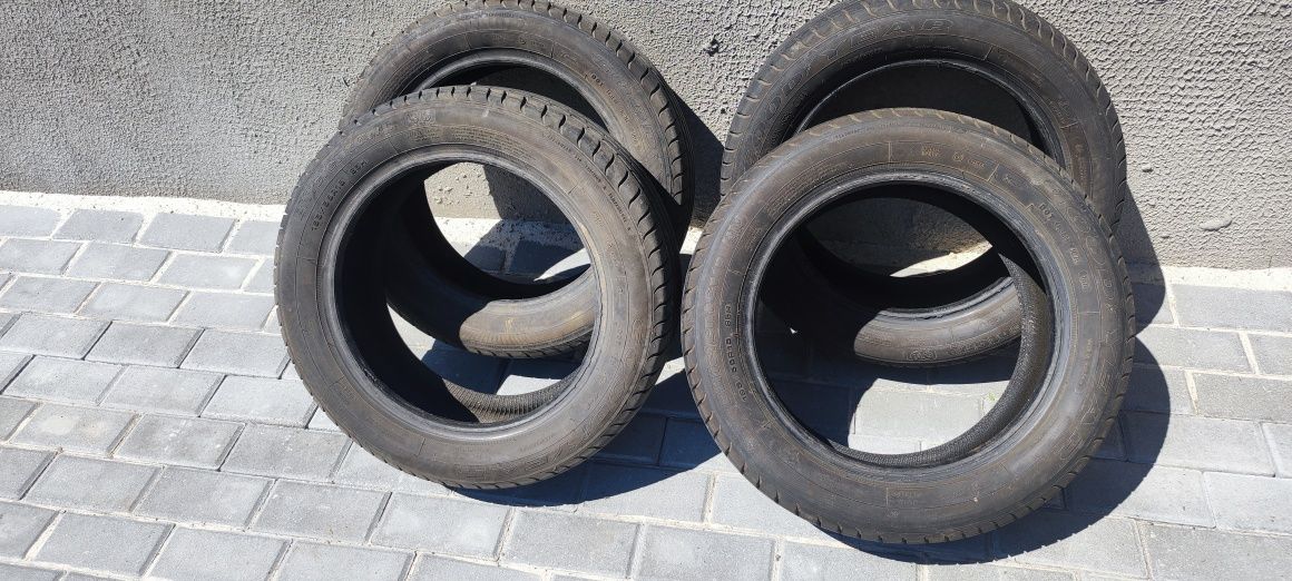 Продам комплект літньої гуми
