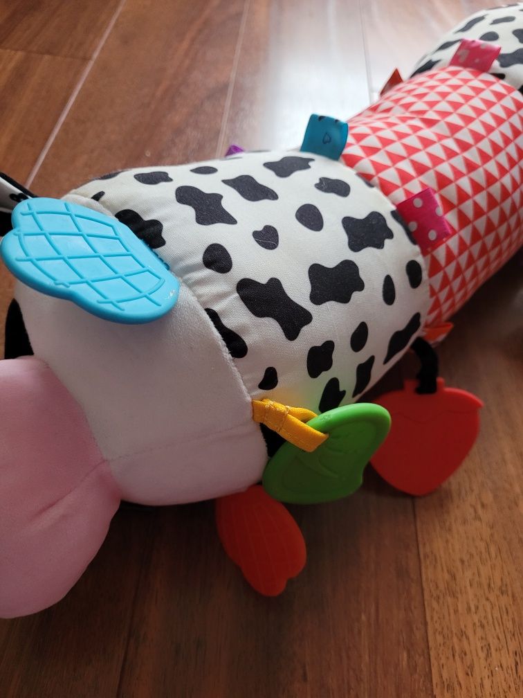Krowa wałek zabawka sensoryczna bali bazoo  Dumel