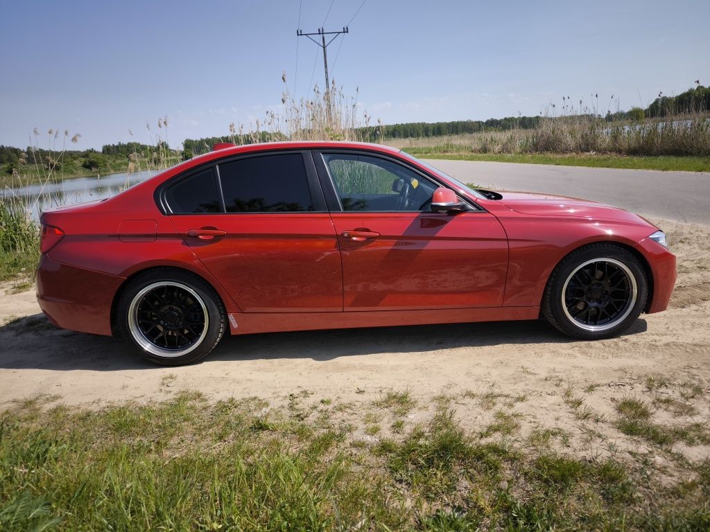 Ciekawe BMW F30 320d. Możliwa zamiana.