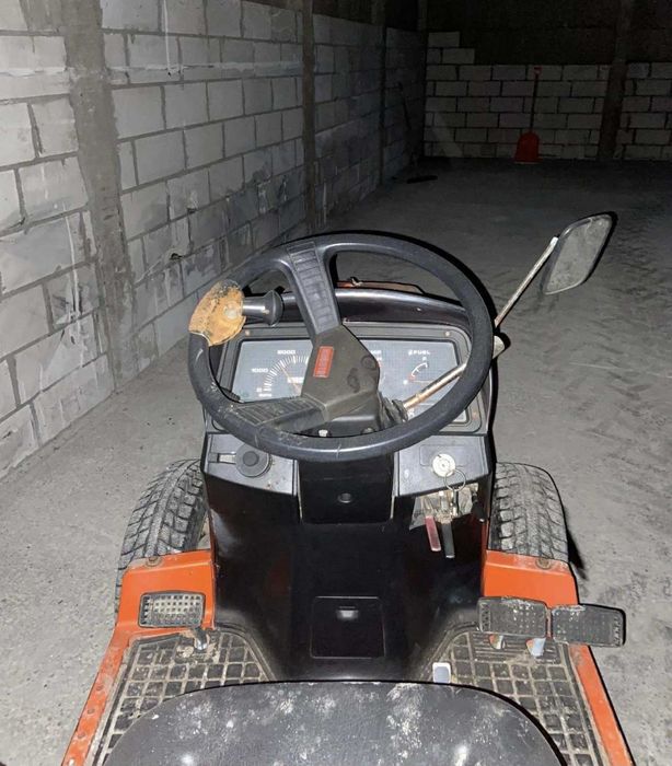 Ciągnik ogrodniczy Kubota Saturn X20 w zestawie z osprzetem