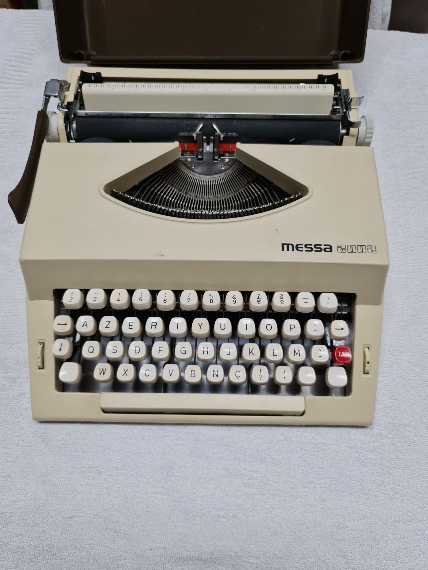 Máquina de escrever messa 2002
