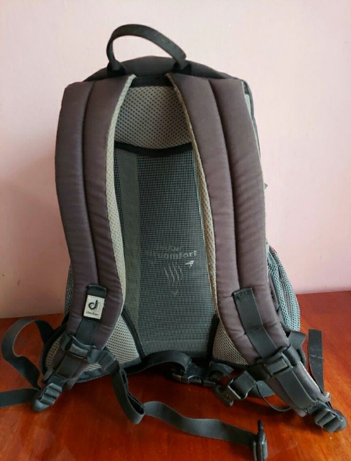 Рюкзак туристический Deuter spider 20l оригінал 

Висота 48см
Ширина 3