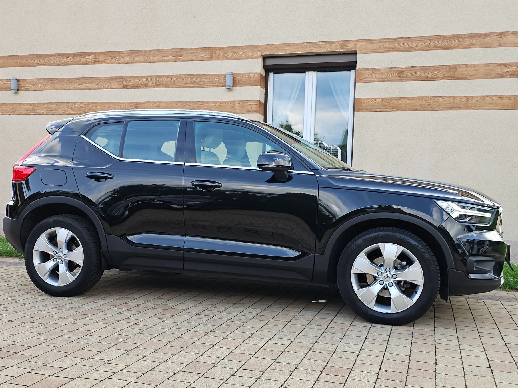 Volvo XC 40 *2,0 150Km*FuLL LeD*NaVi*KaMeRa*EL kLaPa*SkÓrA*OpŁaCoNy*