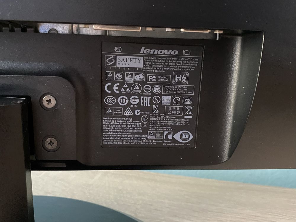 Monitor Lenovo ThinkVision e2323