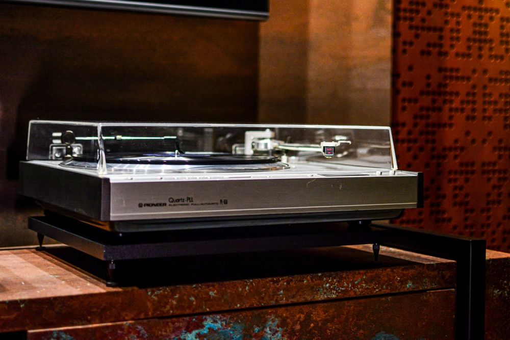 Gramofon Pioneer PL-630 Quartz z wkładką Shure V15 Type III – kolek