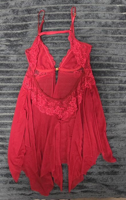 Комплект білизни (комбінація + стрінги)