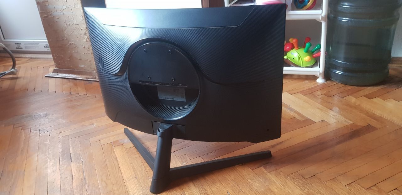 Samsung odyssey g5. битый, на детали