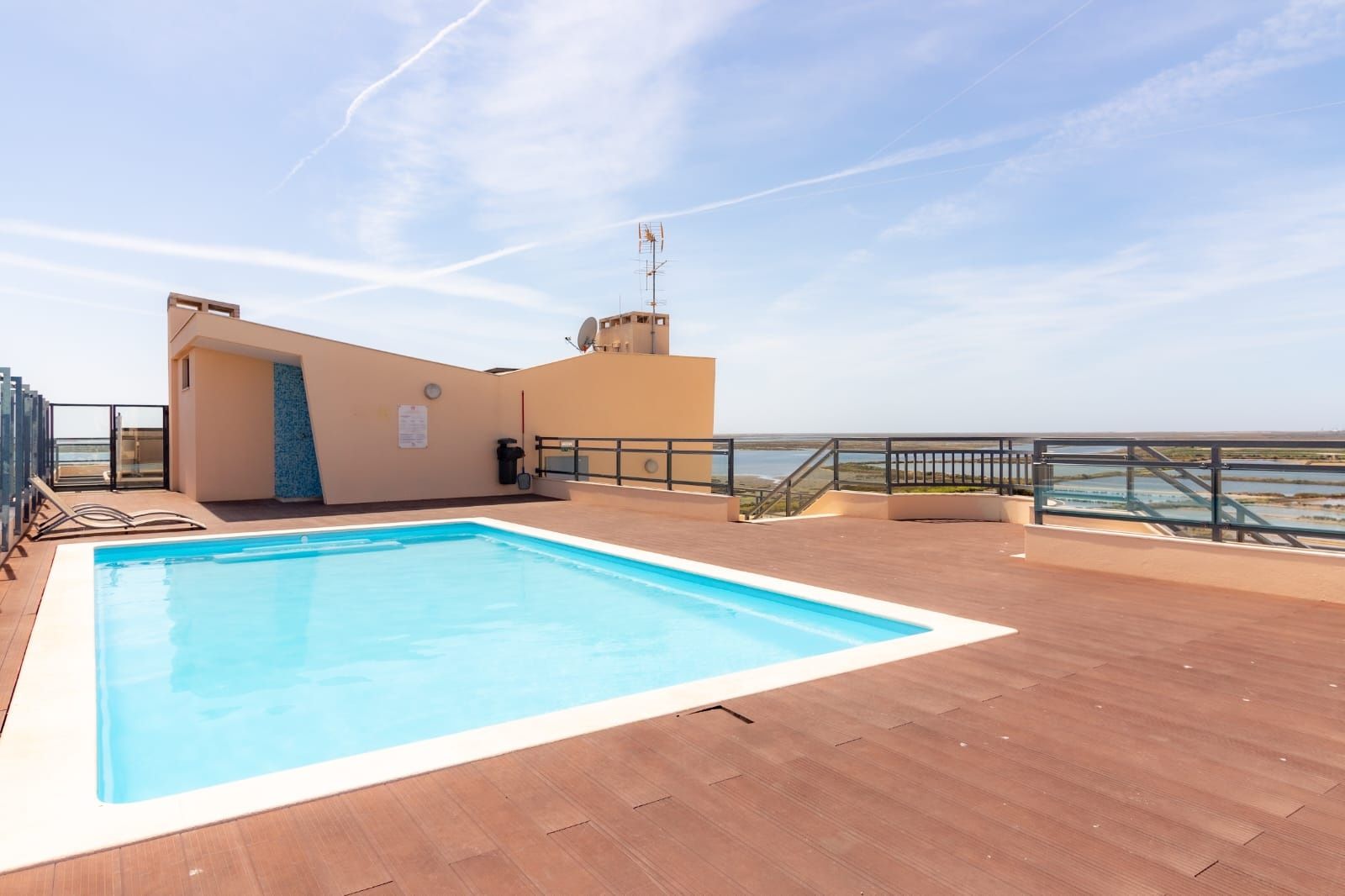 Apartamento T1 piscina Marina Olhão PROMO Maio e Junho