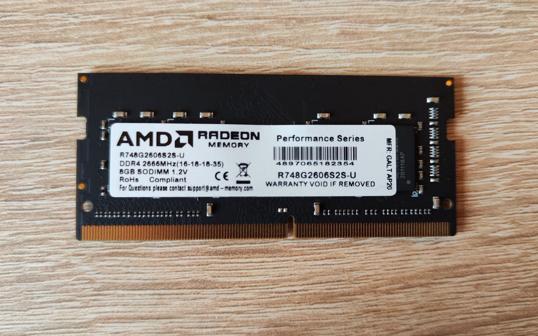 Оперативна память для ноутбука AMD SO-DIMM 8Gb 2666Mhz
