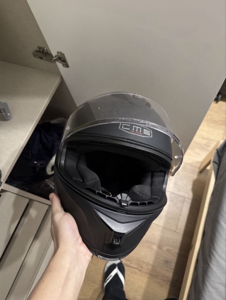 Capacete CMS GP4