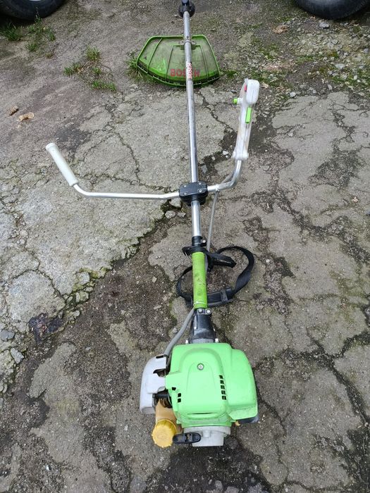 Мотокоса Bosch GTR 50 4х тактна
Мотокоса Bosch GTR Мотокоса Bosch GTR