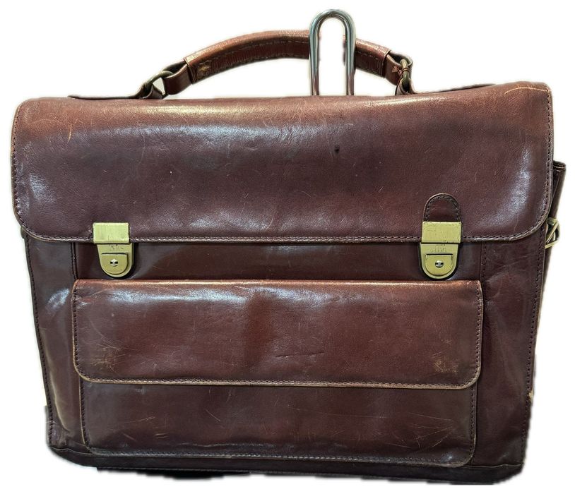 Pasta Executiva em Couro castanho