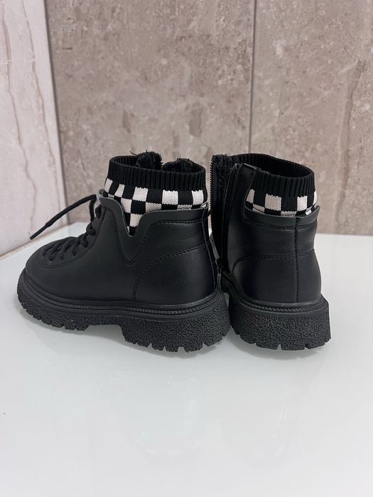 Черевички дитячі