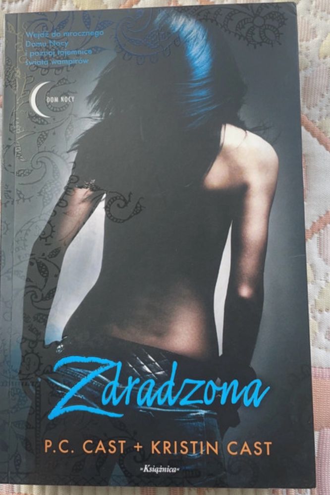 Książka P.C Cast + Kristin Cast Zdradzona