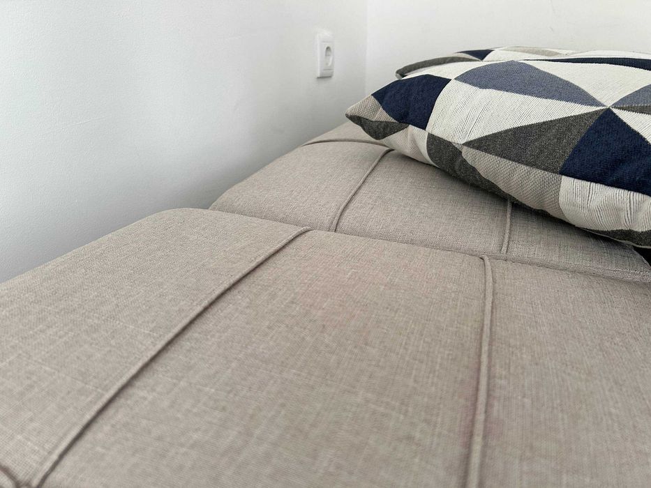 Sofa (can be unfolded as bed)