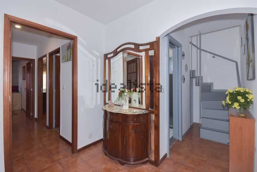 Quarto na Rua Oliveira Gaio, Hospital de São João, Polo Universitário