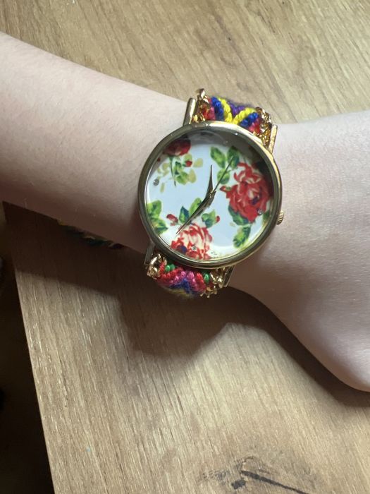 Годинник для дівчат