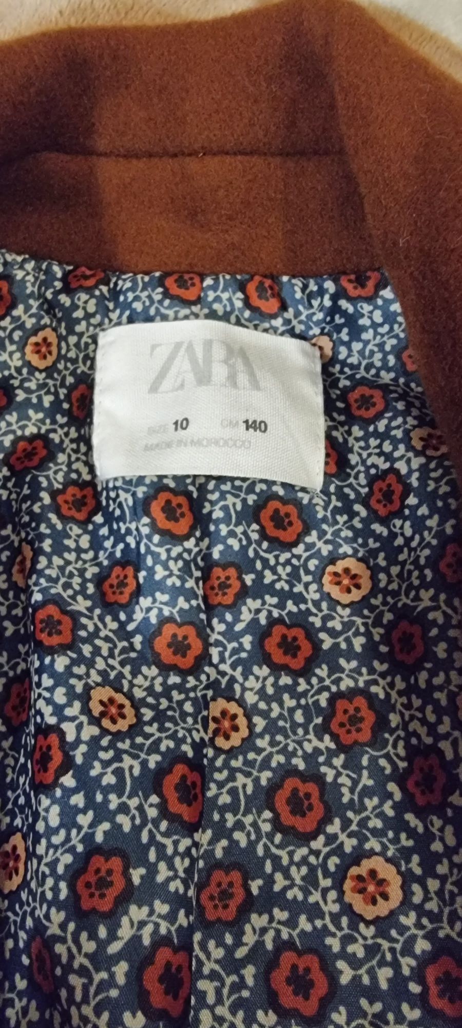 Польто на девочку ZARA