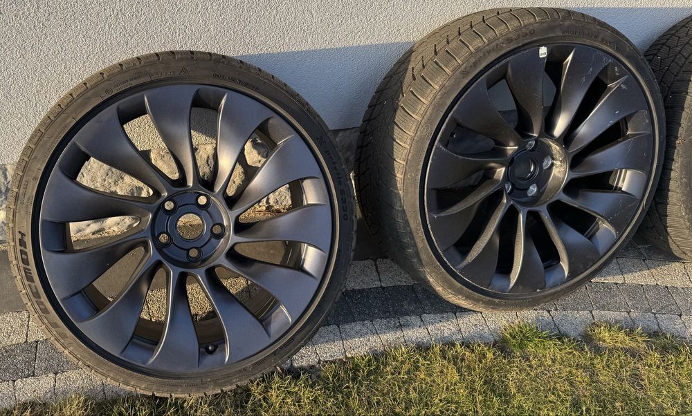 Koła zimowe 20” Uberturbine Tesla Model 3/Y – felgi + opony + czujniki