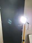 Mocny Reflektor led 100w stojak