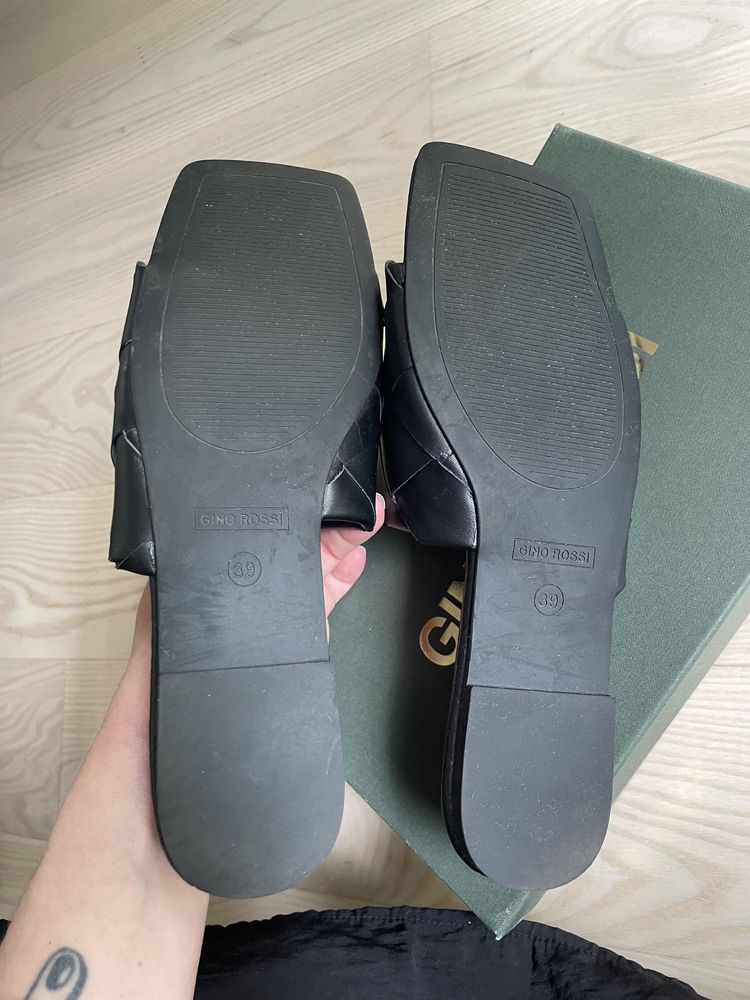 Gino Rossi klapki skórzane premium