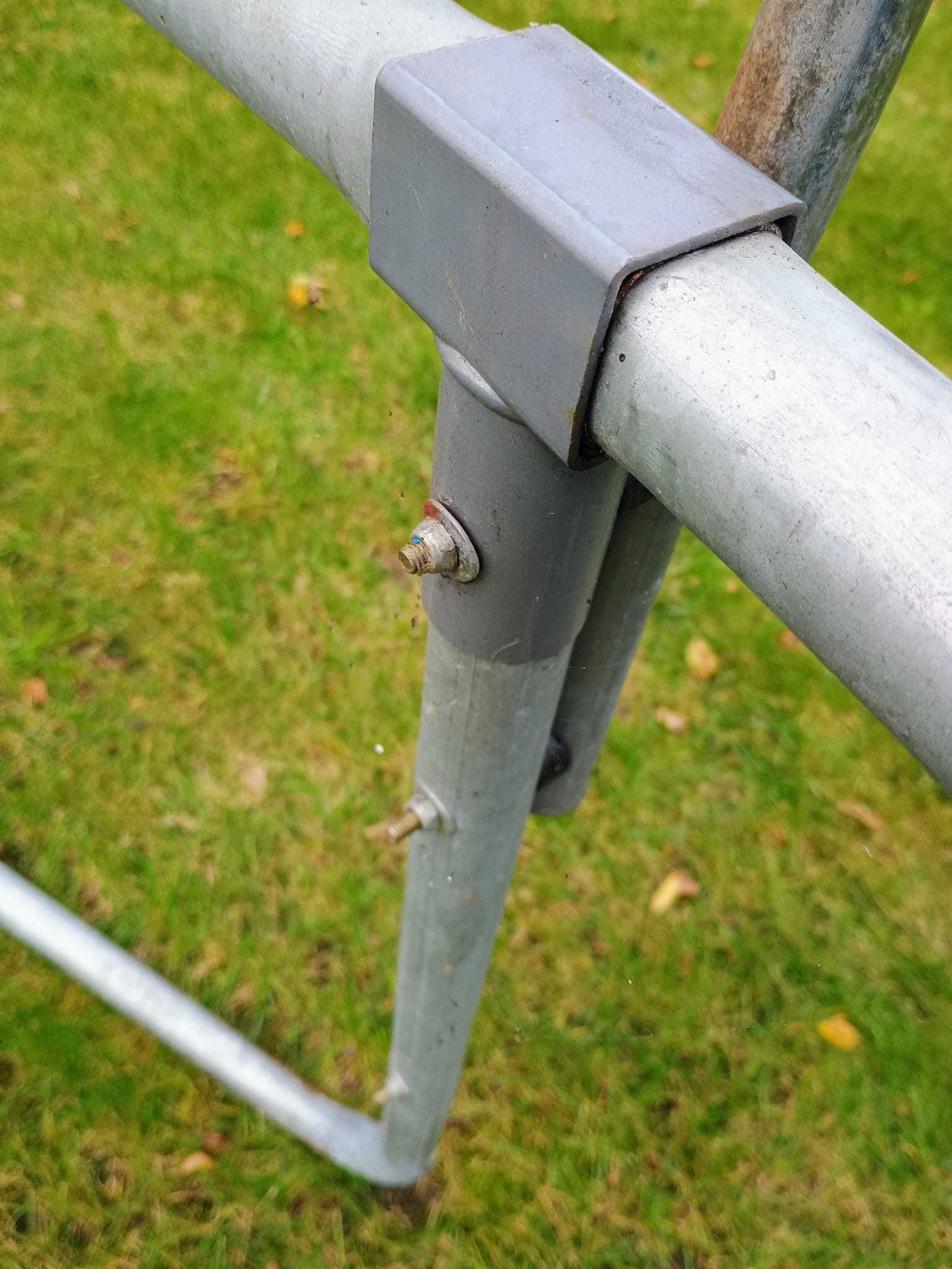 Trampolia 366cm średnicy z siatką i wszsytkimi elementami