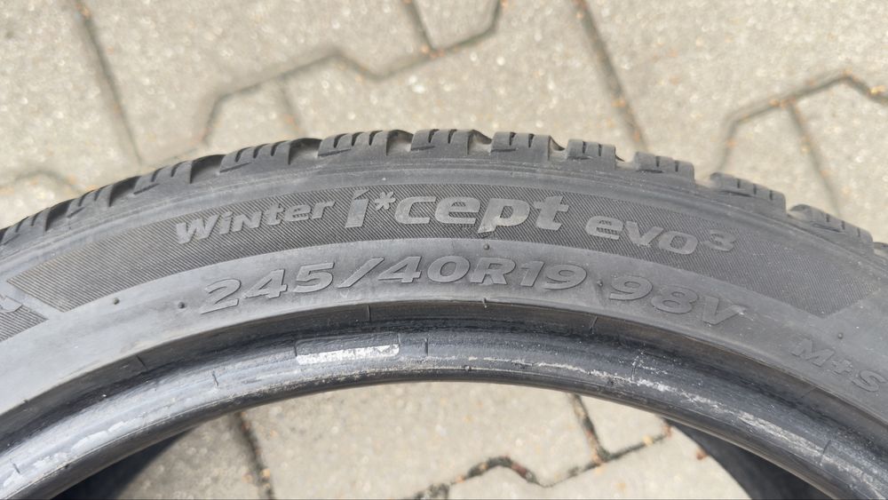 Opony zimowe Hankook  evo3 98V 245/45 R19
