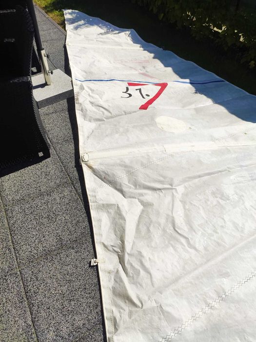 Żagiel Grot ok. 25m2 na jacht 30-35 stóp LP 10.45 LW 11.20 LD 3.84