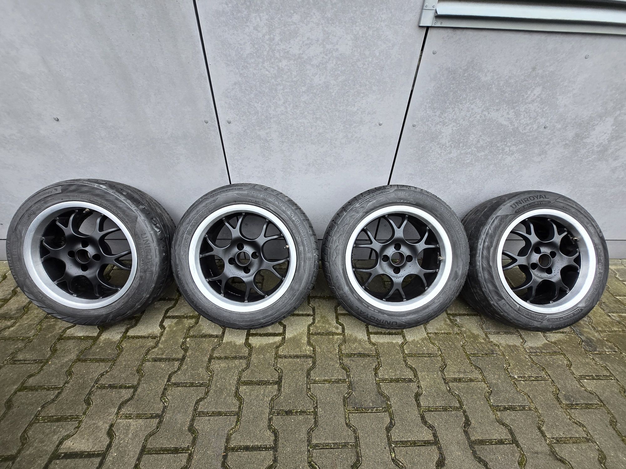 Felgi Borbrt BS rant 16" 4x100 et35 oc64