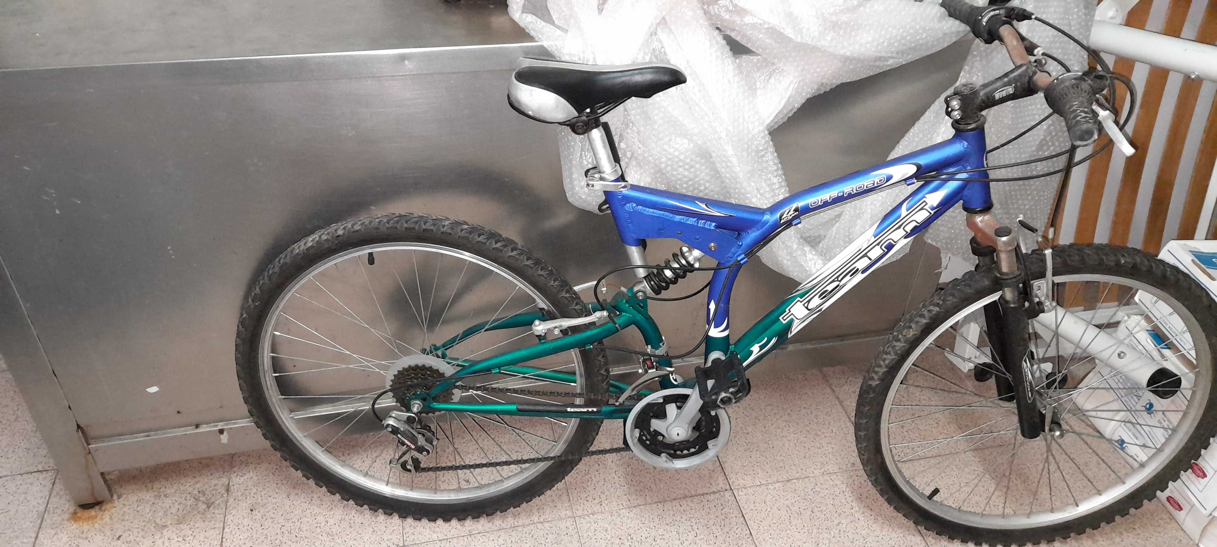 Bicicleta BTT de homem,  bem conservada
