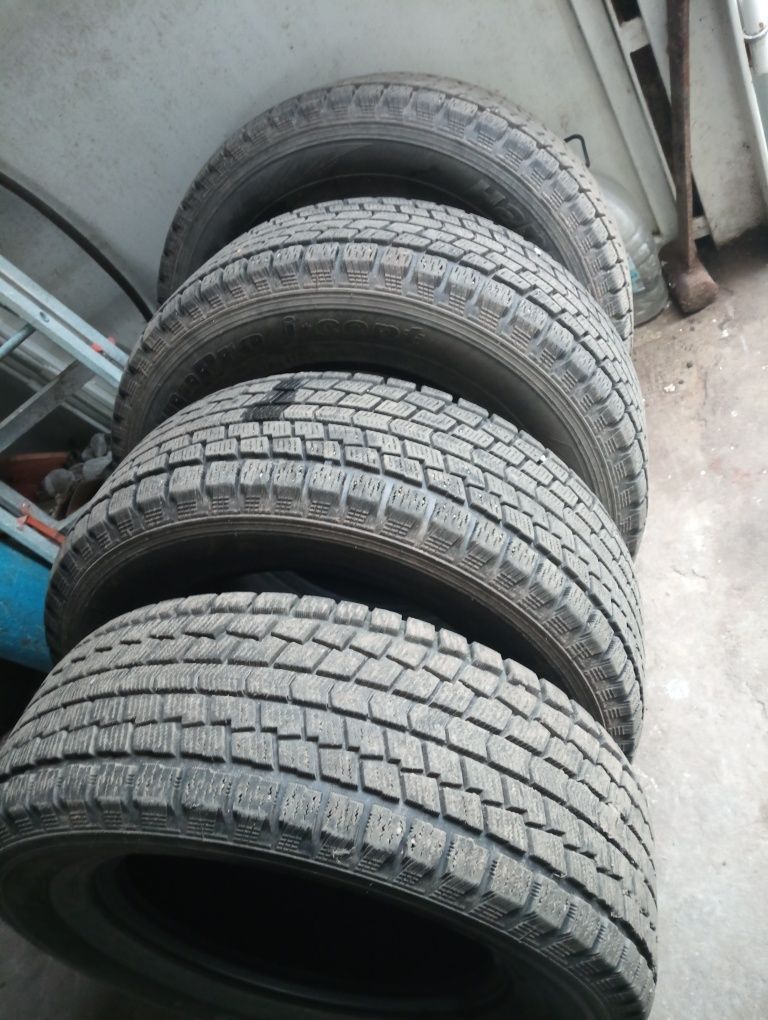 Резина HANKOOK 265/65/R17 зима