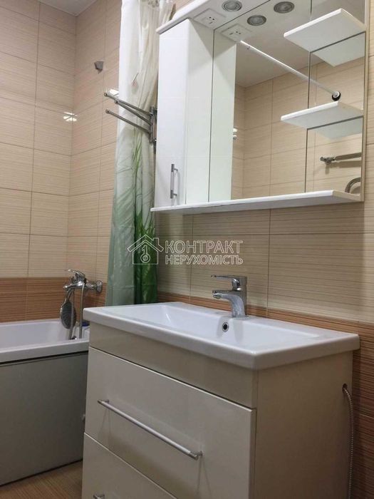 Продам 3-к кв. Вул. Космонавтів. Павлово поле. 23 Серпня.