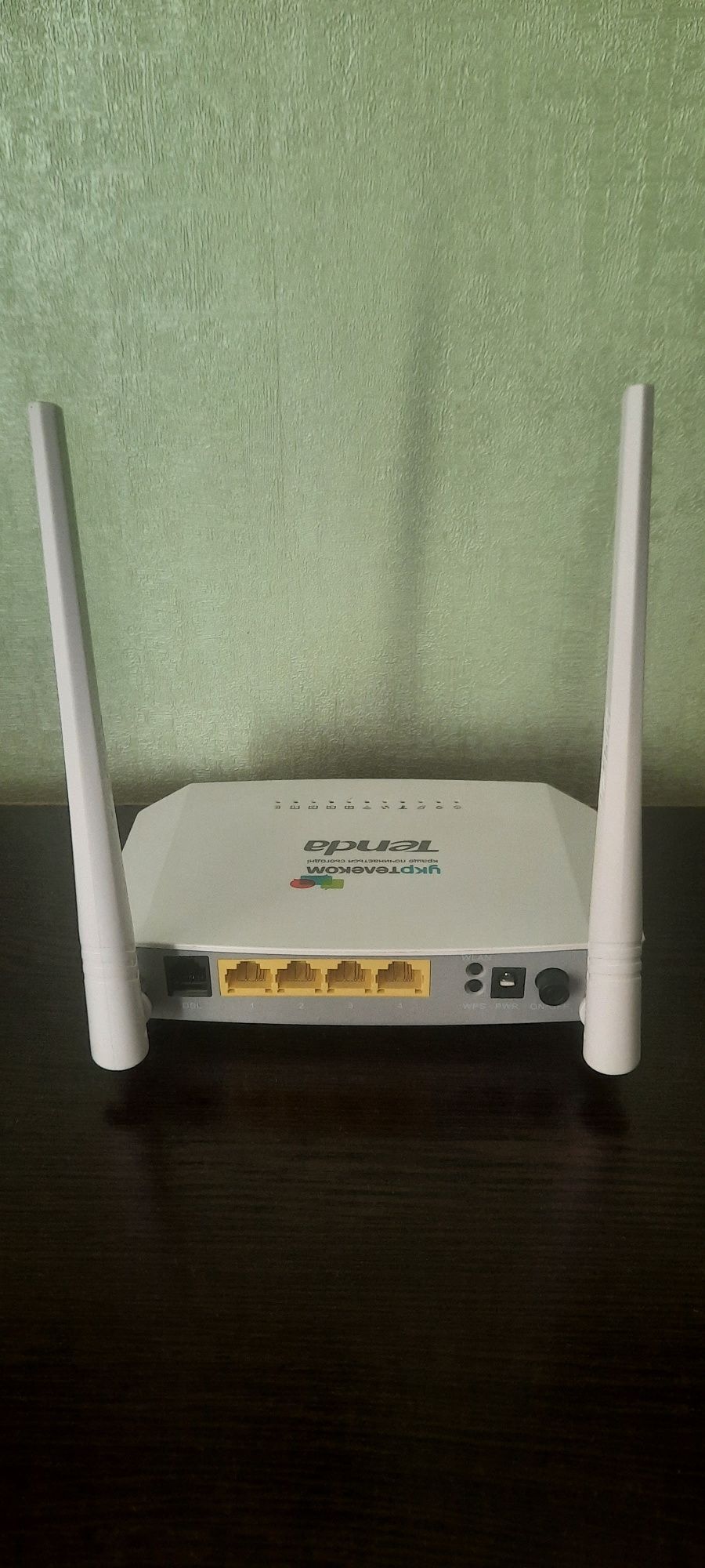 Роутер Tenda D301