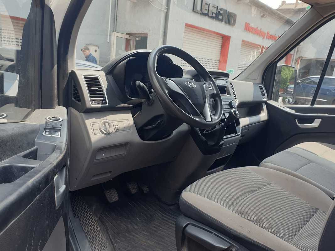 Wynajem samochód ciężarowy Hyundai H350