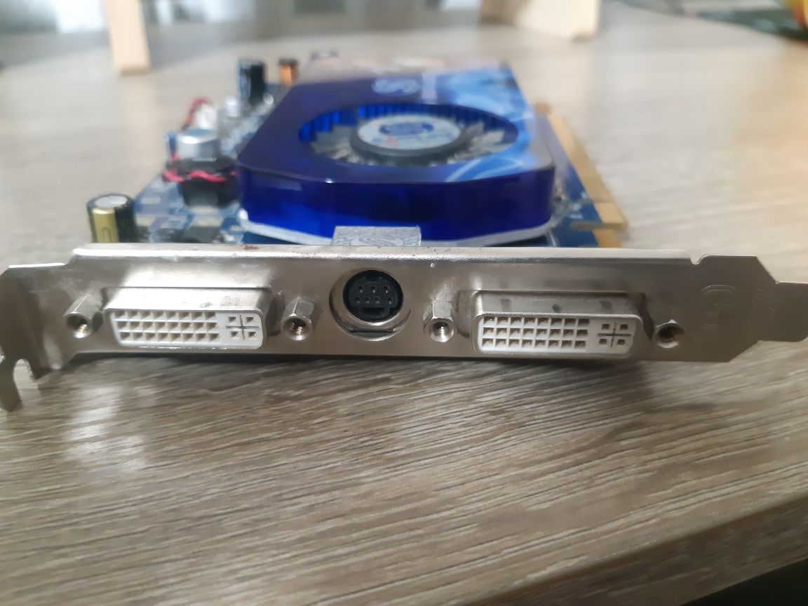Відеокарта Radeon 2600 Pro 512mb